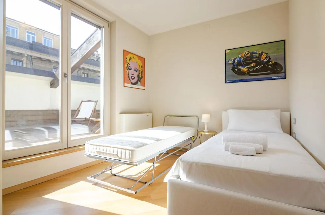Rizzoli Terrace Apartment Болонья